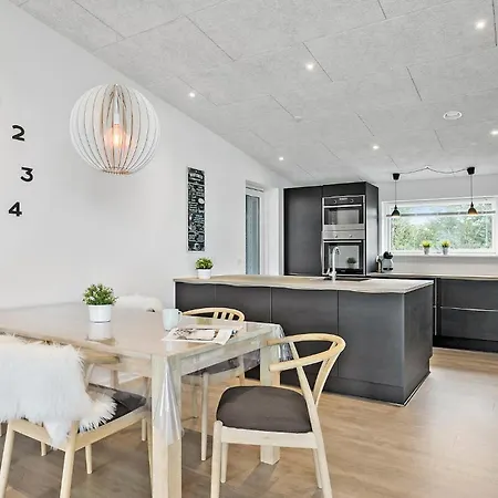 Hébergement de vacances Superbe Maison à Avec Wifi *